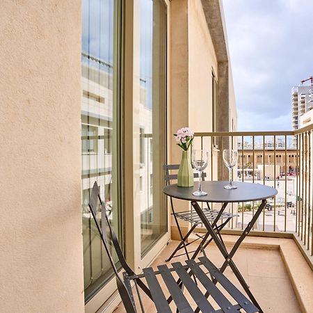 Stylish Apartment In Tigne Point Sliema Exterior photo